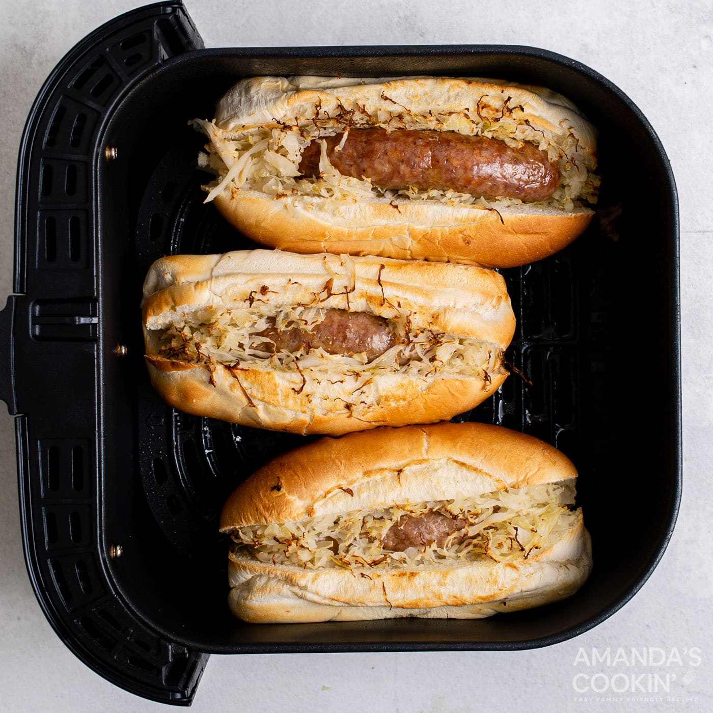 bratwurst in the air fryer
