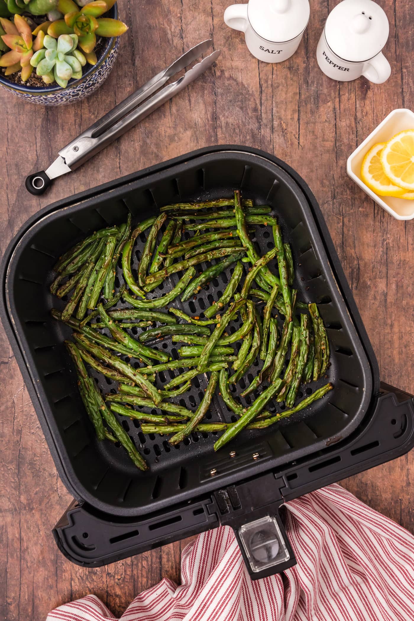 Air Fryer Green Beans in an air fryer basket