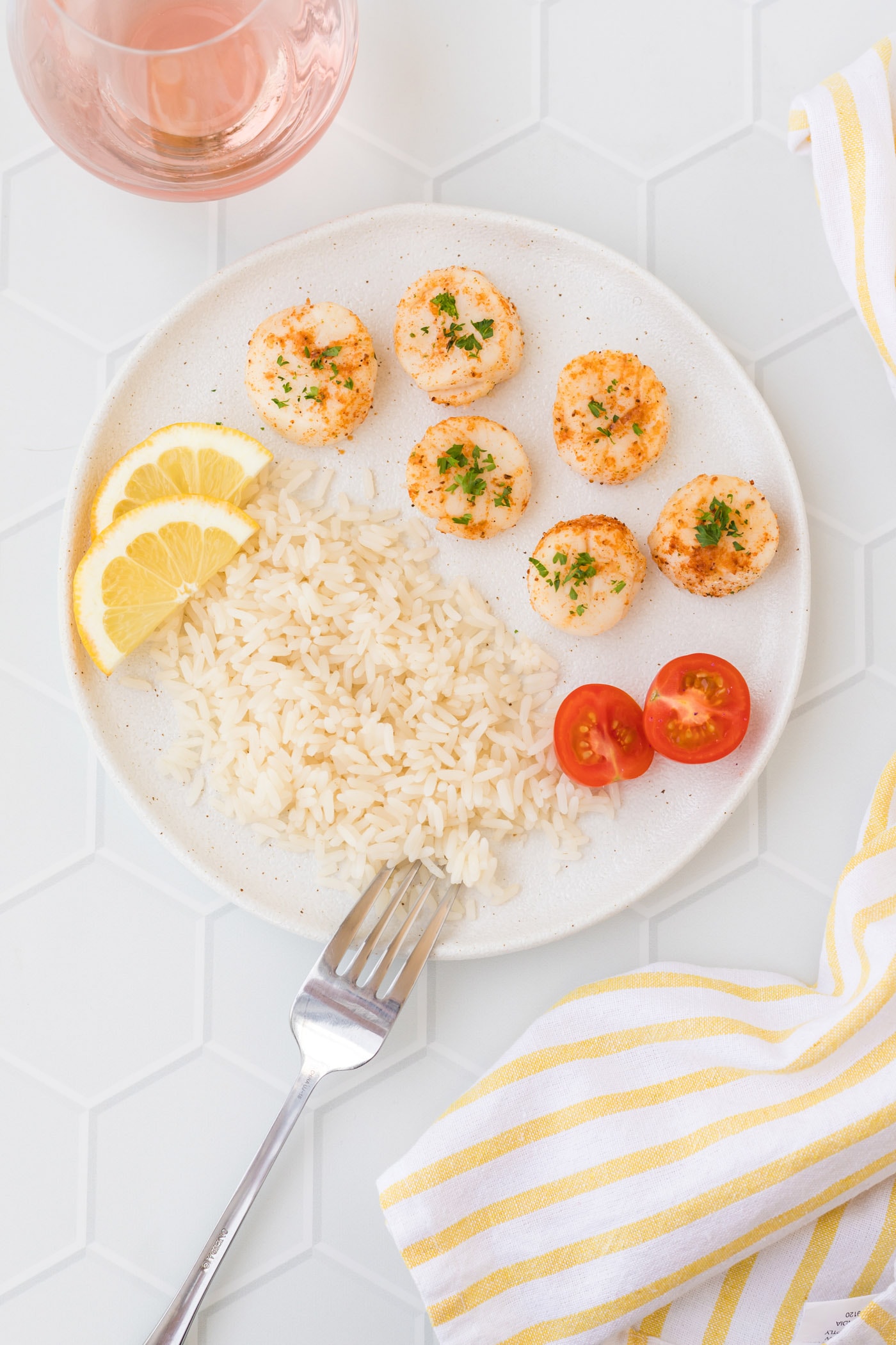 Air Fryer Scallops on a plate