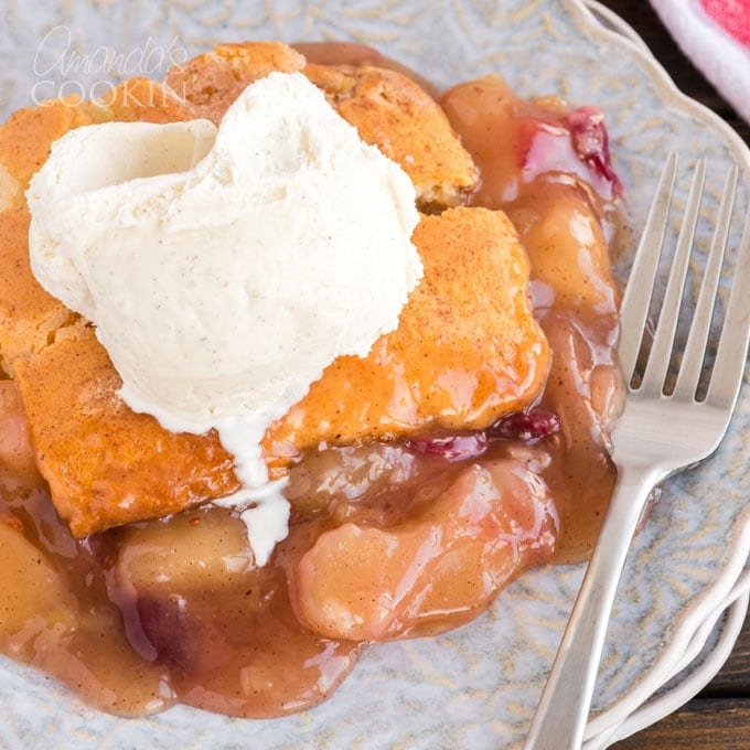 apple cranberry crisp with vanilla ice cream