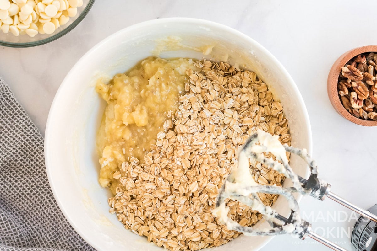 oats in mixing bowl