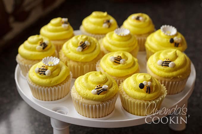 Make your own bee cupcake toppers using candy melts