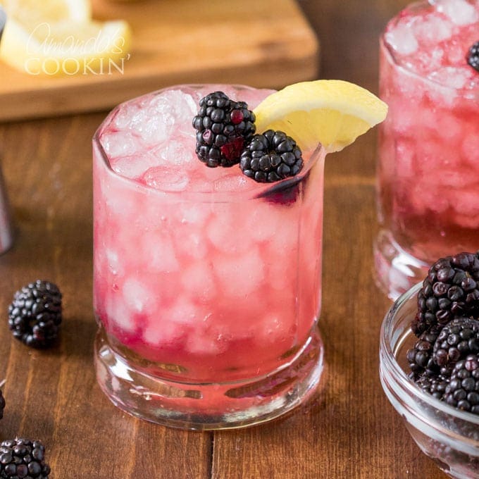 glass of a bramble drink