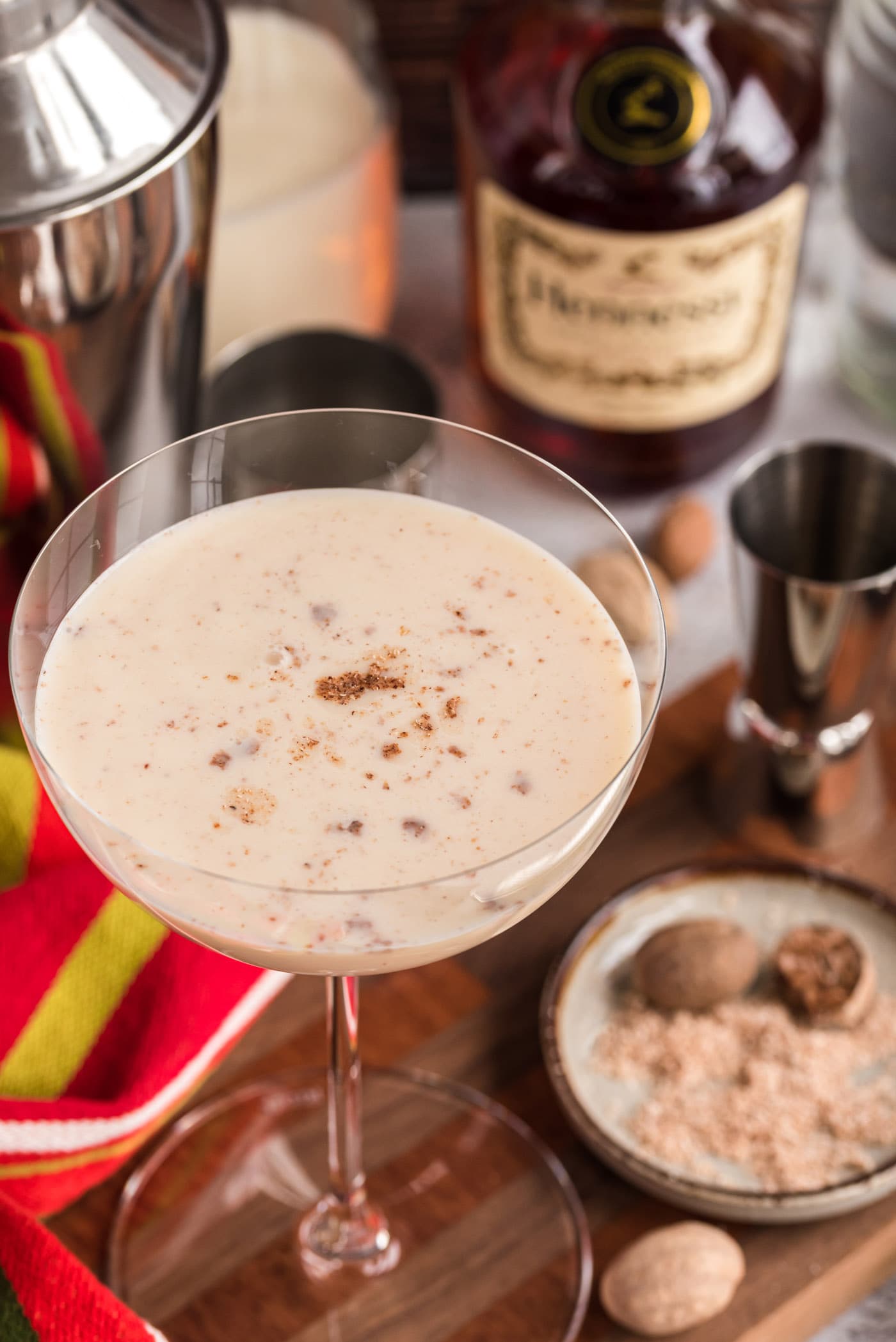 Brandy Alexander with nutmeg garnish