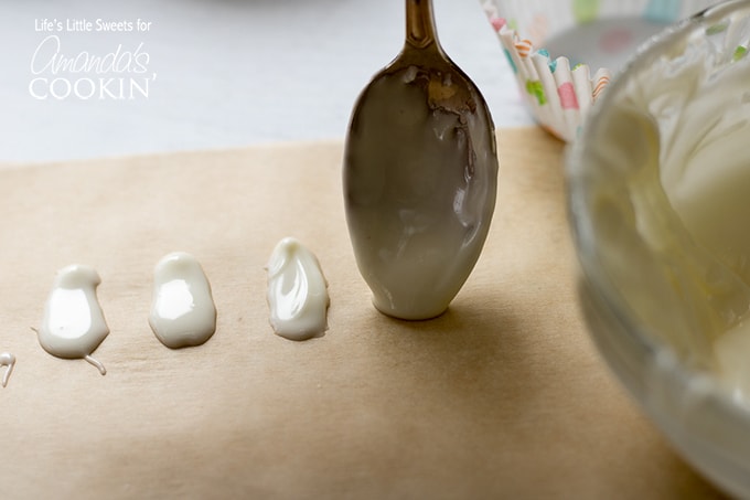 Use a spoon to make chocolate bunny feet