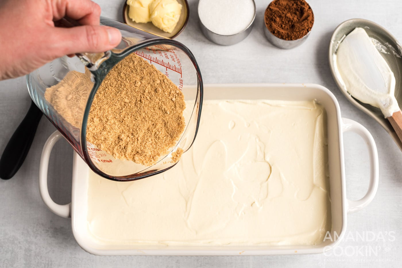 second layer of graham crackers on top of pudding