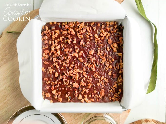 This chocolate walnut fudge is perfectfor your guests!