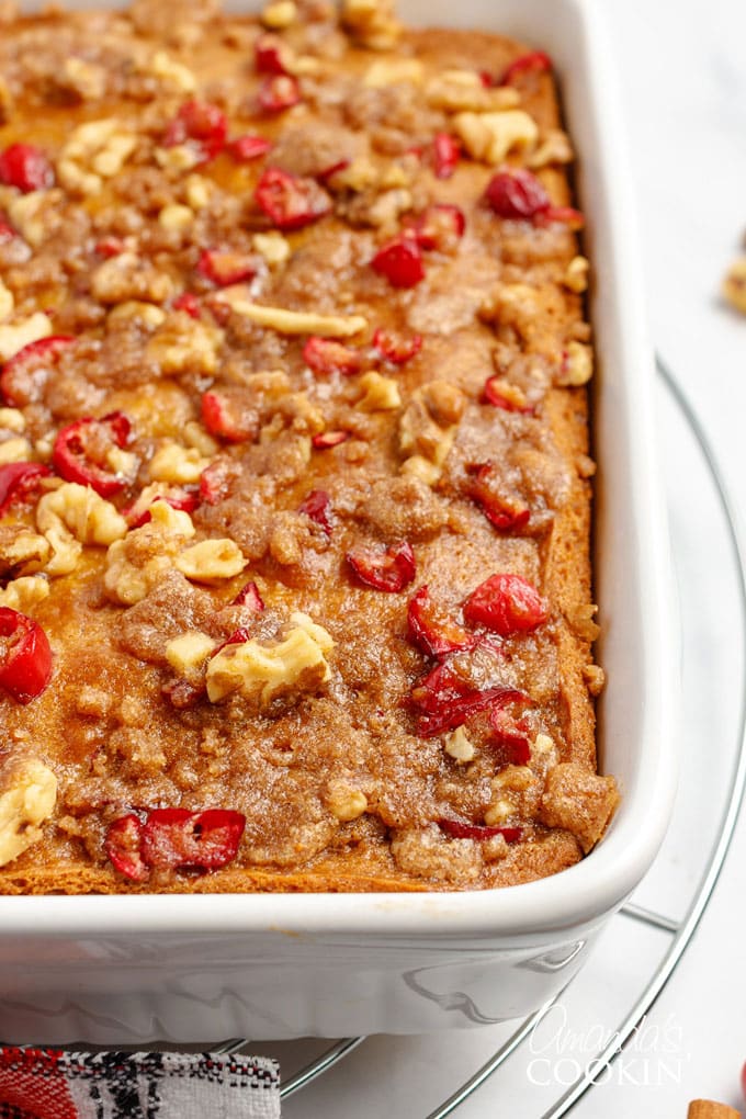 pan of cranberry streusel coffee cake