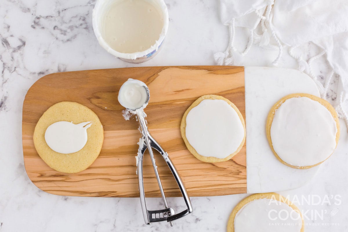 icing on cookies