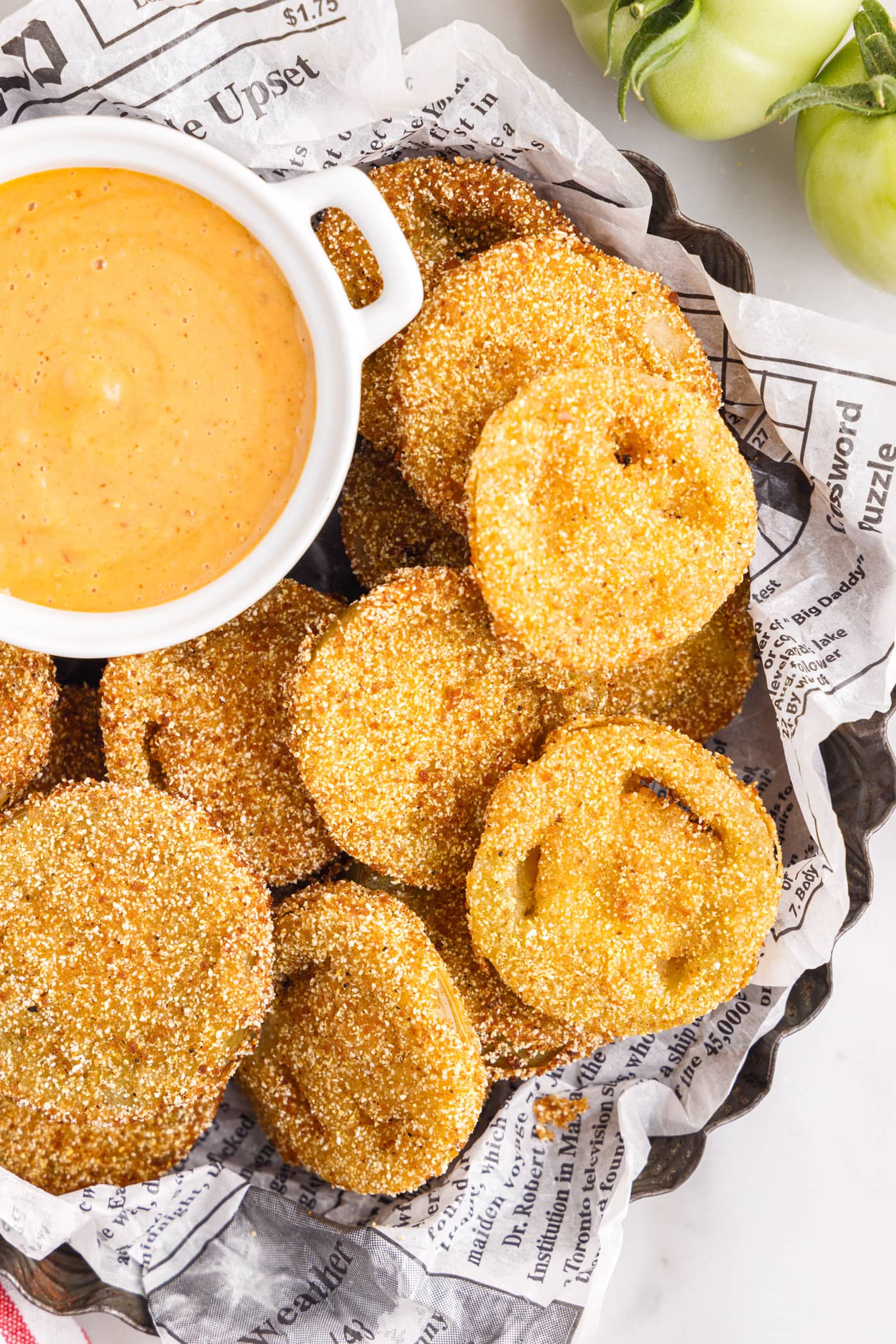 plate fo Fried Green Tomatoes with sauce