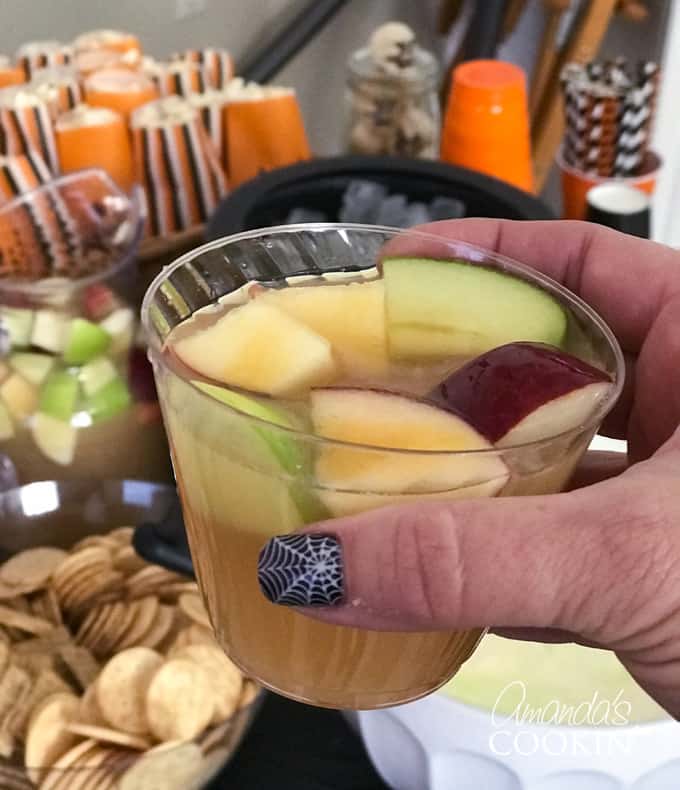 caramel apple sangria