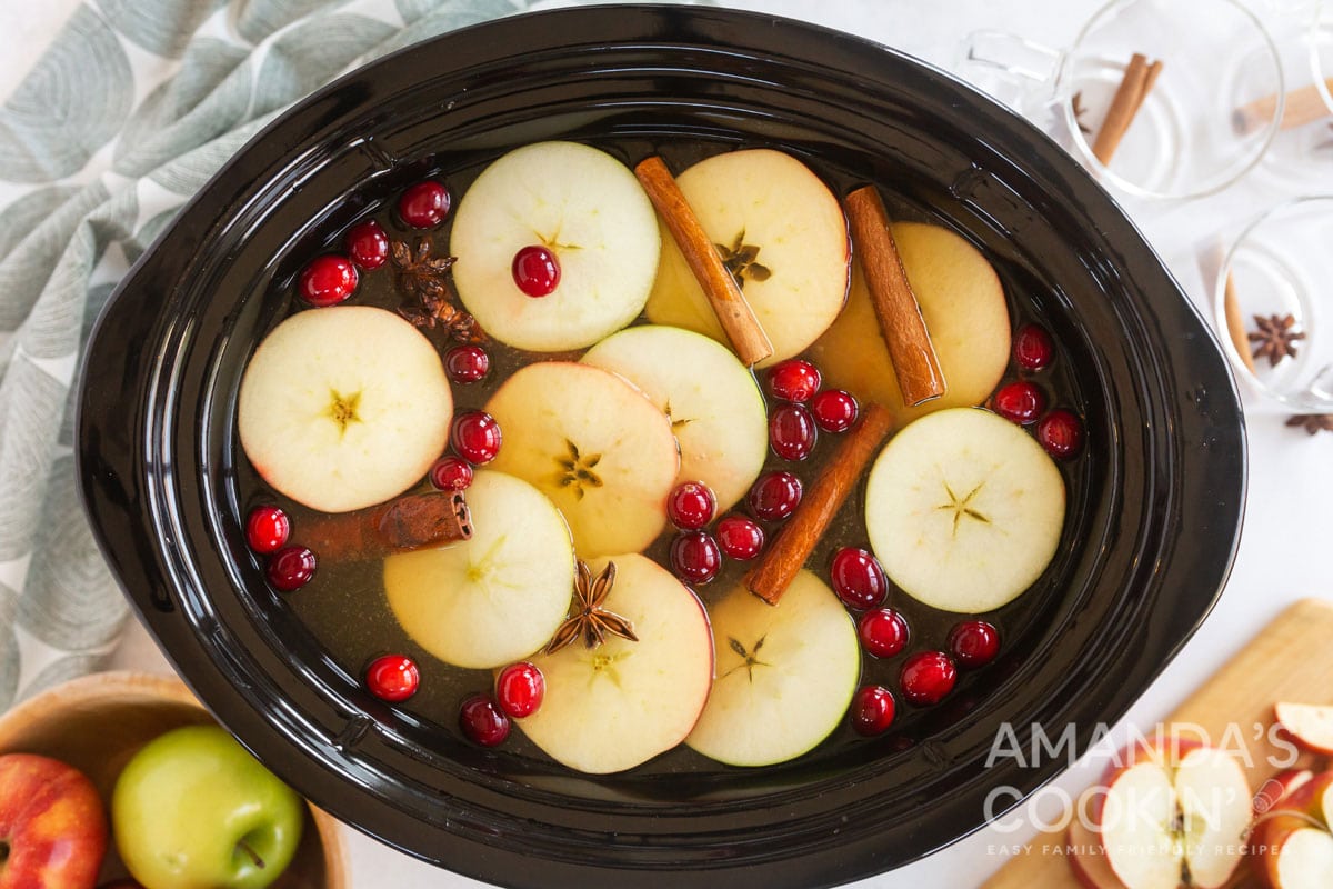 hot apple cider in crockpot