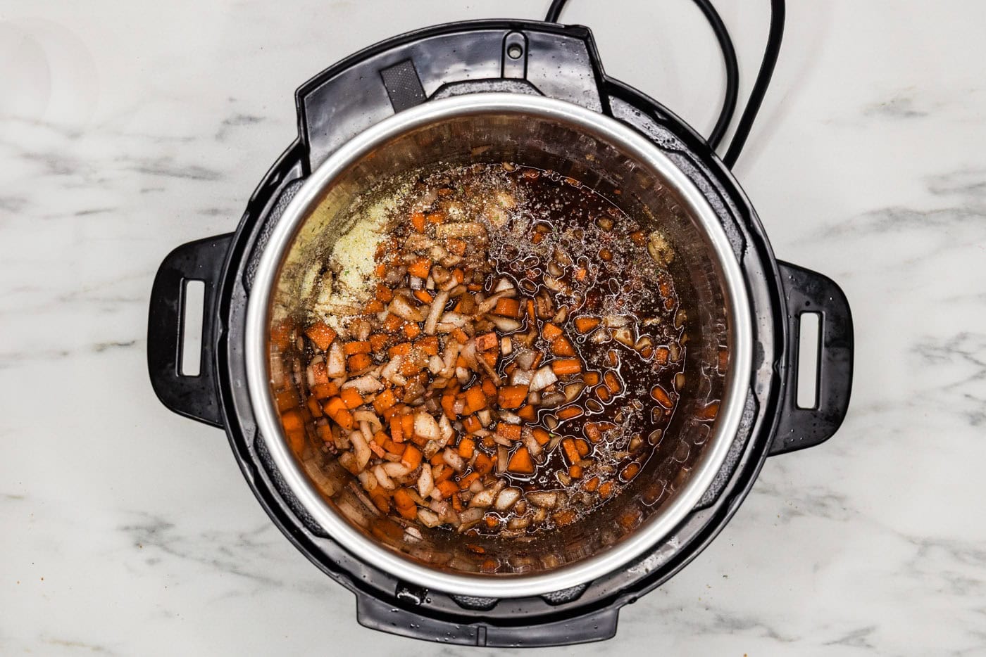 veggies with seasonings in instant pot