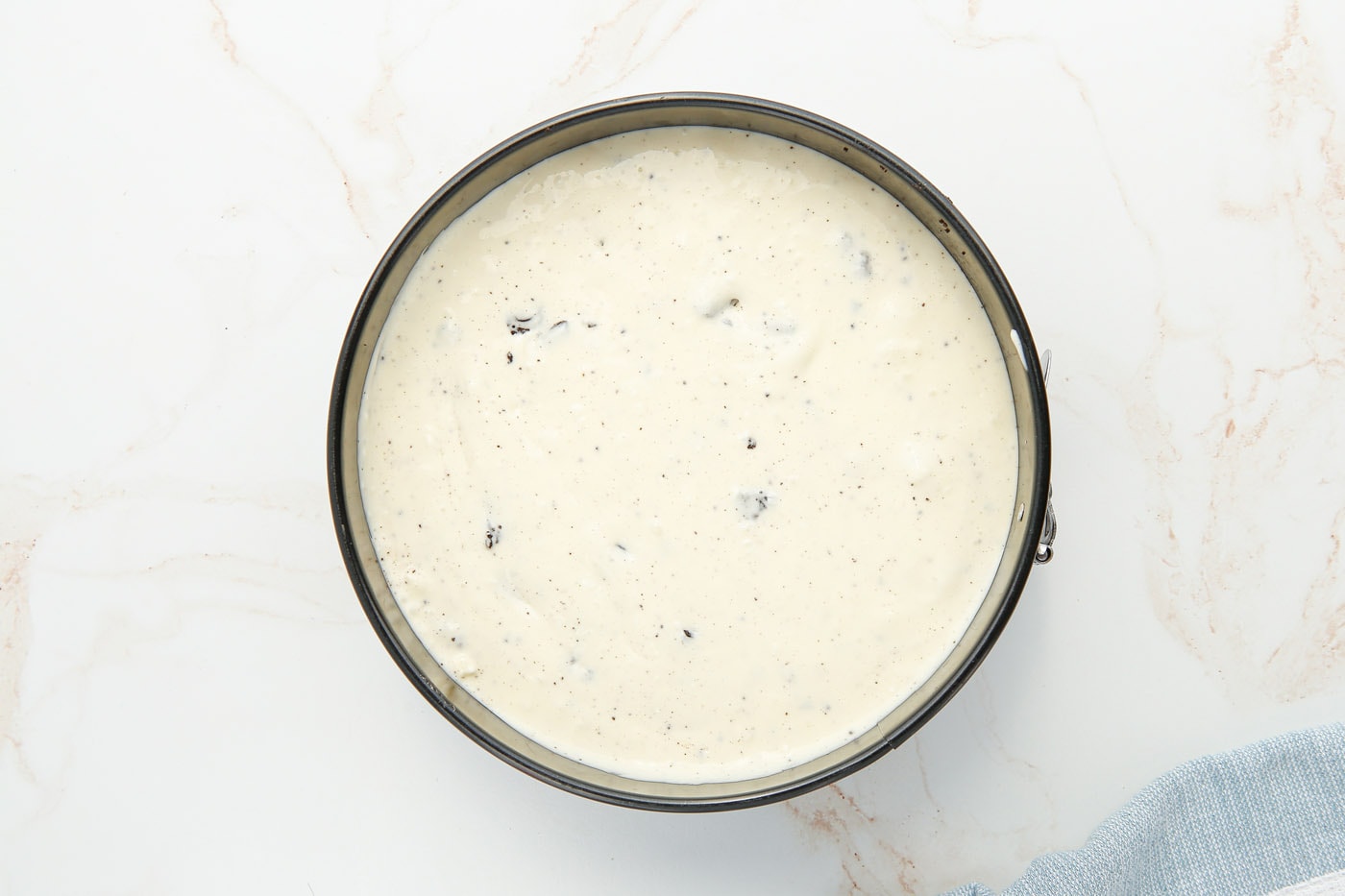 oreo cheesecake in springform pan