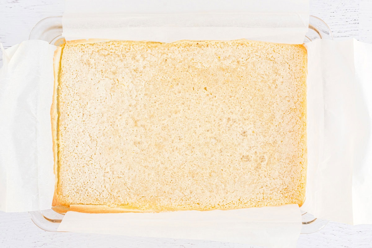 baked lemon bars in a pan