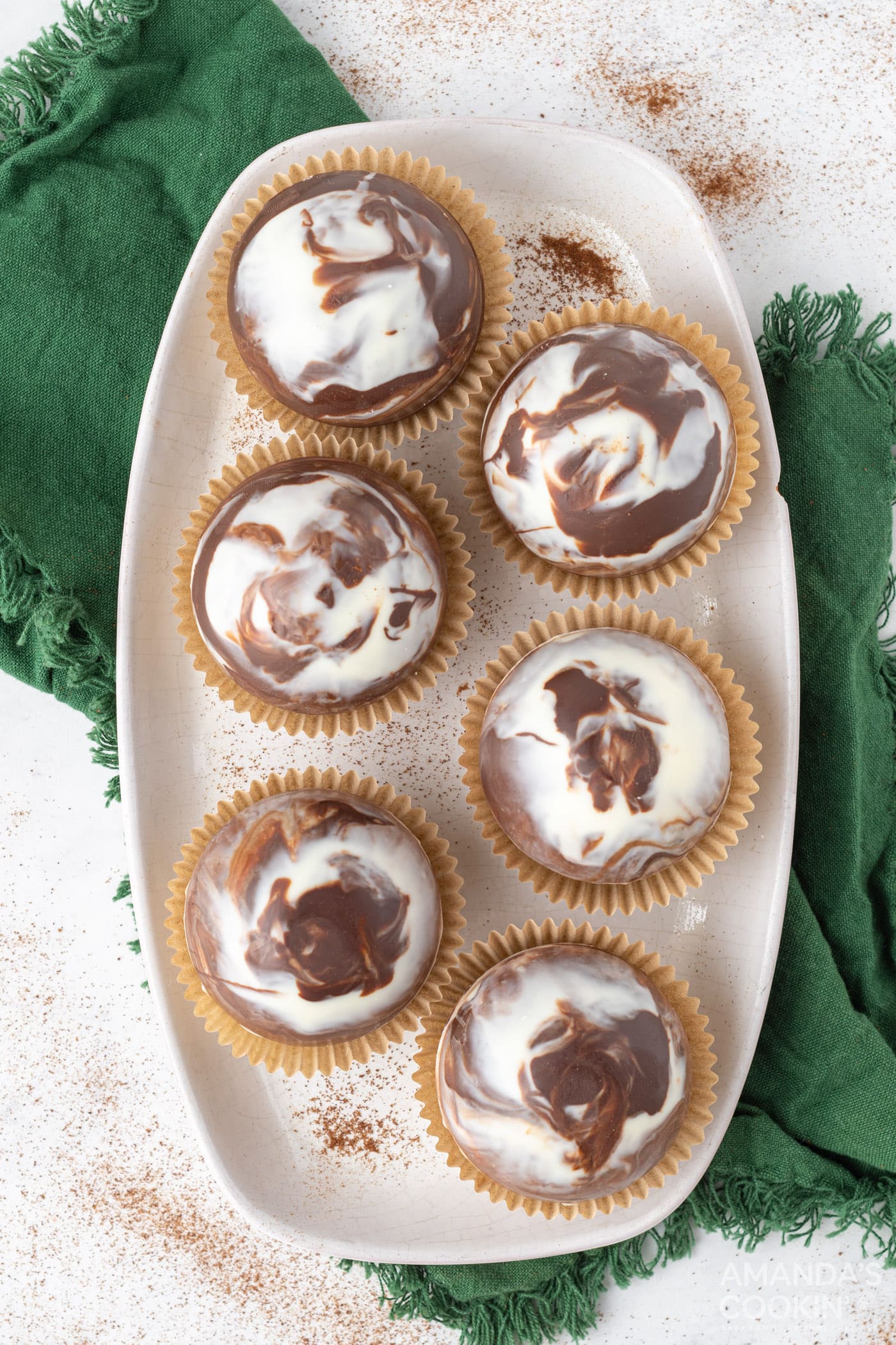 tray of marbled mocha hot cocoa bombs