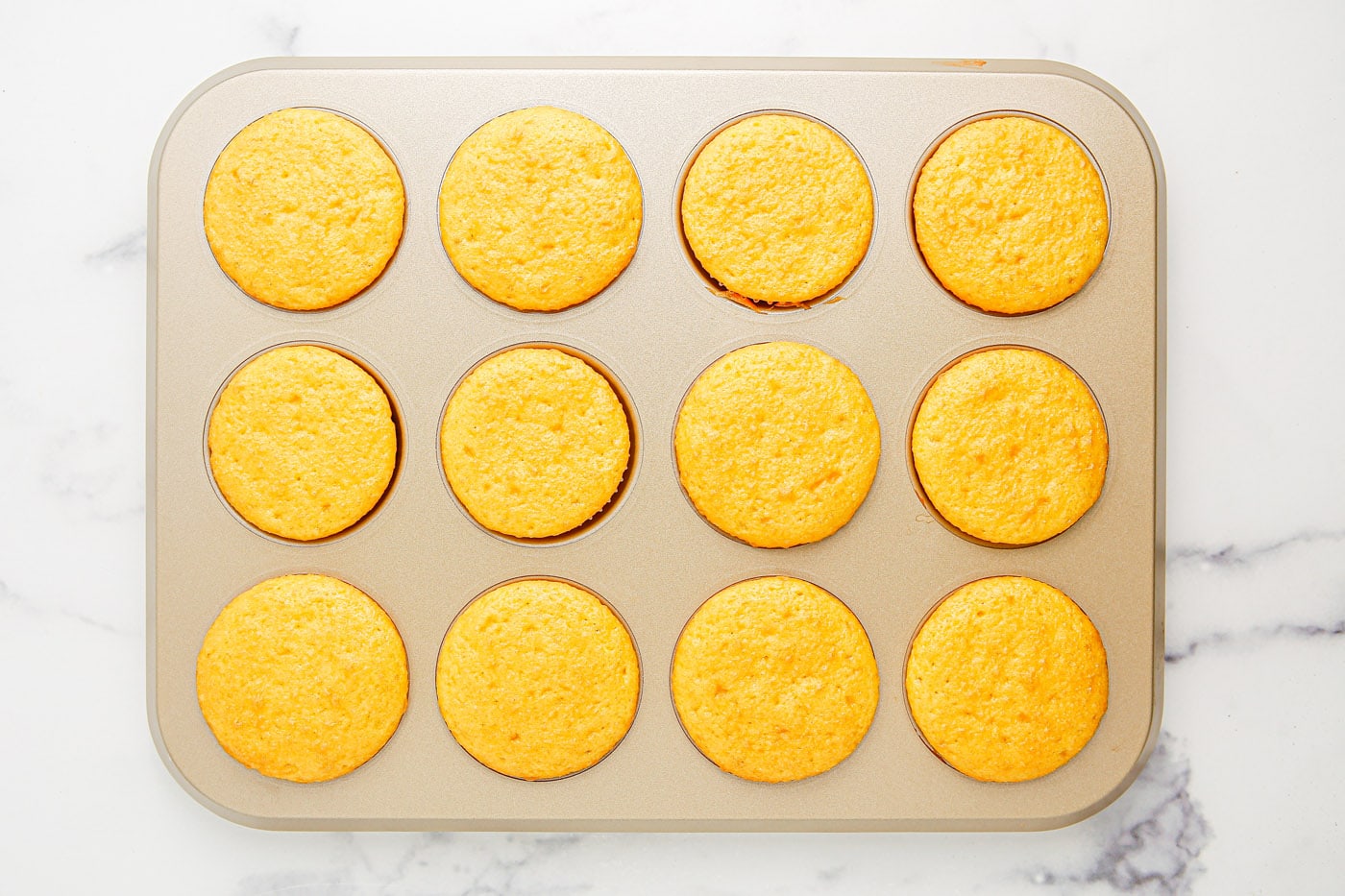 baked vanilla cupcakes