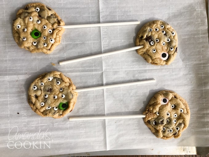 cooling cookies
