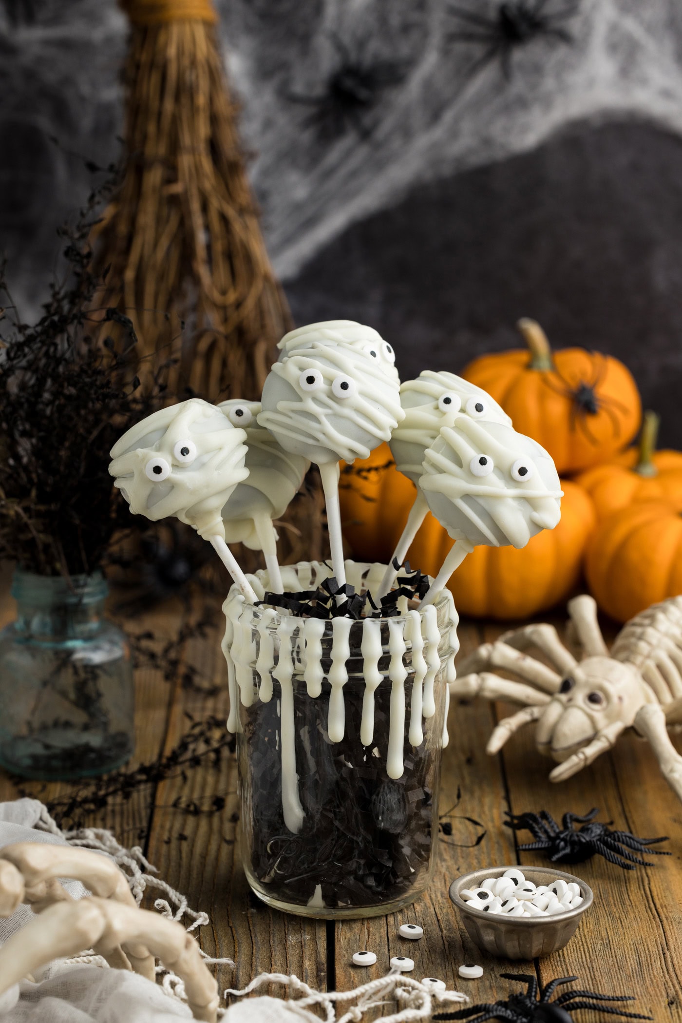 Mummy Pops resting in a cup