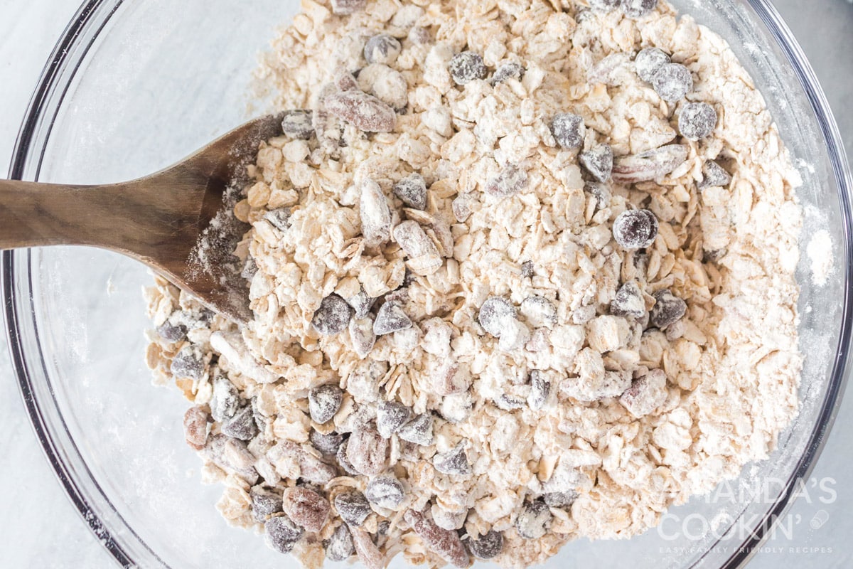 mixing dry ingredients