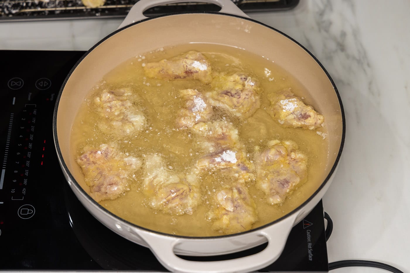 pan frying dredged chicken
