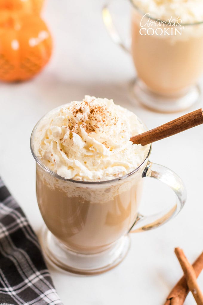 overhead photo of pumpkin spice latte