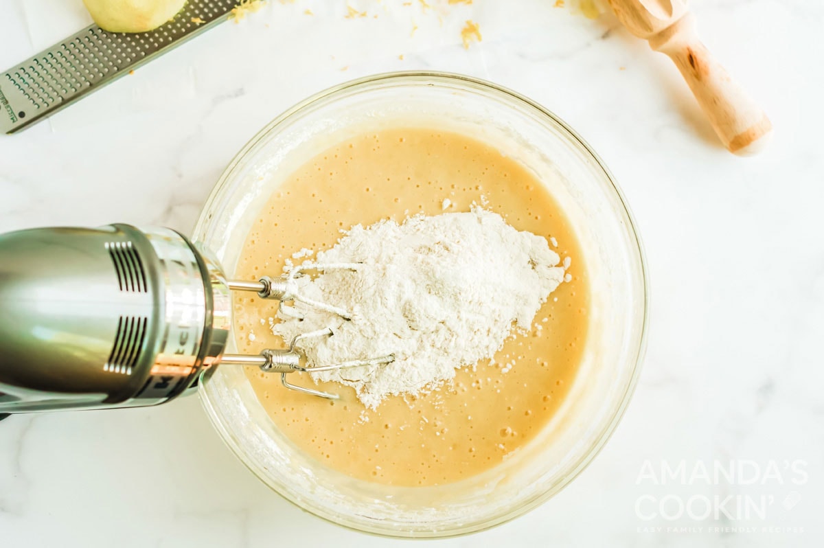 flour mixture in batter in bowl