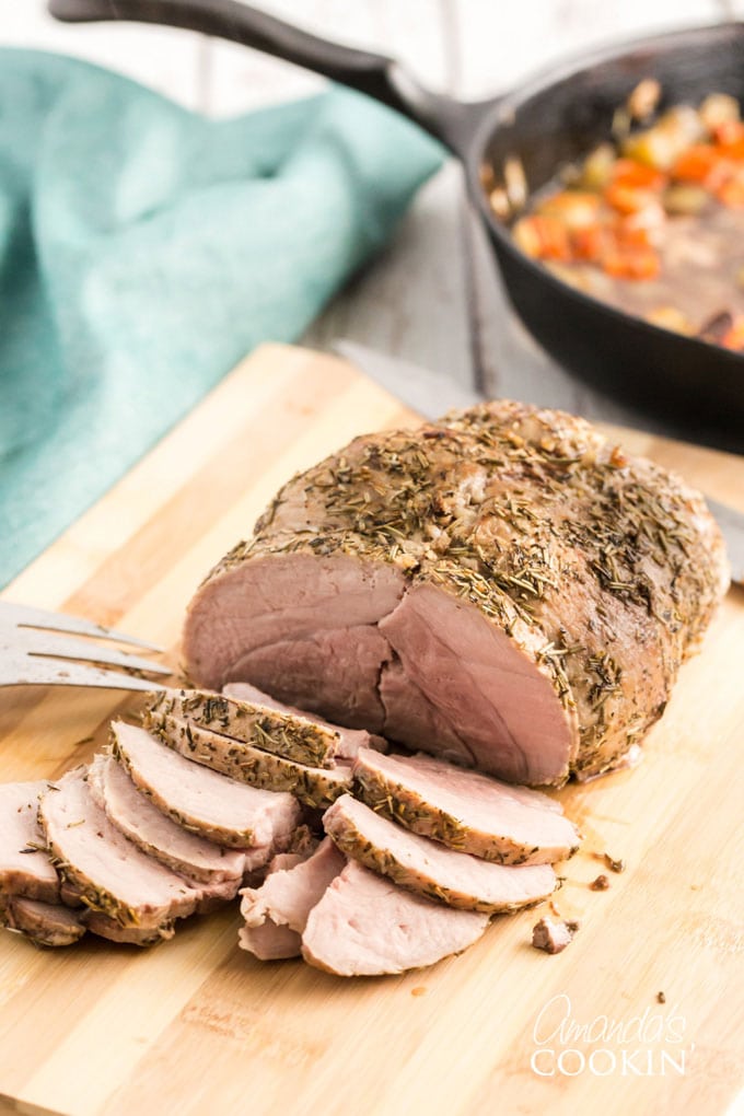 slicing a pork roast