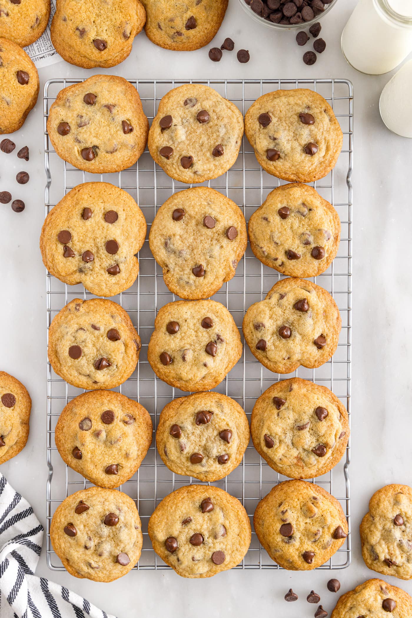 wire rackof Toll House Cookies