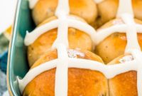 Easters Spiced Cross Buns