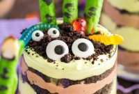 Spooky Simple Dirt Cups