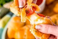 Quick Cheesy Pizza Pinwheels