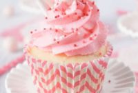 Strawberry Shake Cupcake Dreams