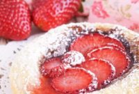 The All-American Strawberry Nutella Dream Tarts