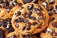 Oreo Spiced Pumpkin Chocolate Chip Cookies
