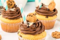 Sweet Dreams Milk & Cookie Cupcakes