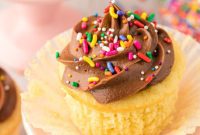 Perfectly Moist Golden Cupcakes