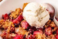 Warm Blueberry Apple Crisp