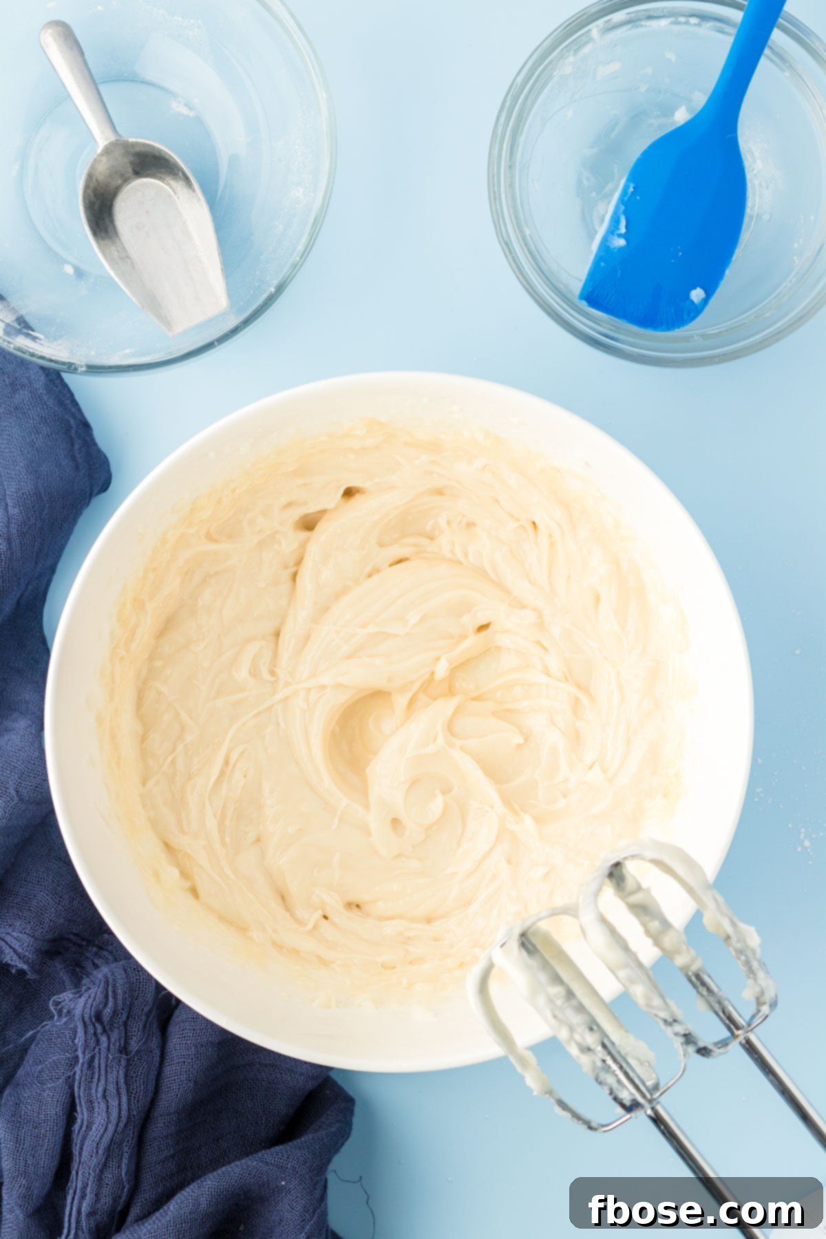 Flawless Cake Release 5 Cake goop mixed to a smooth consistency in a bowl.