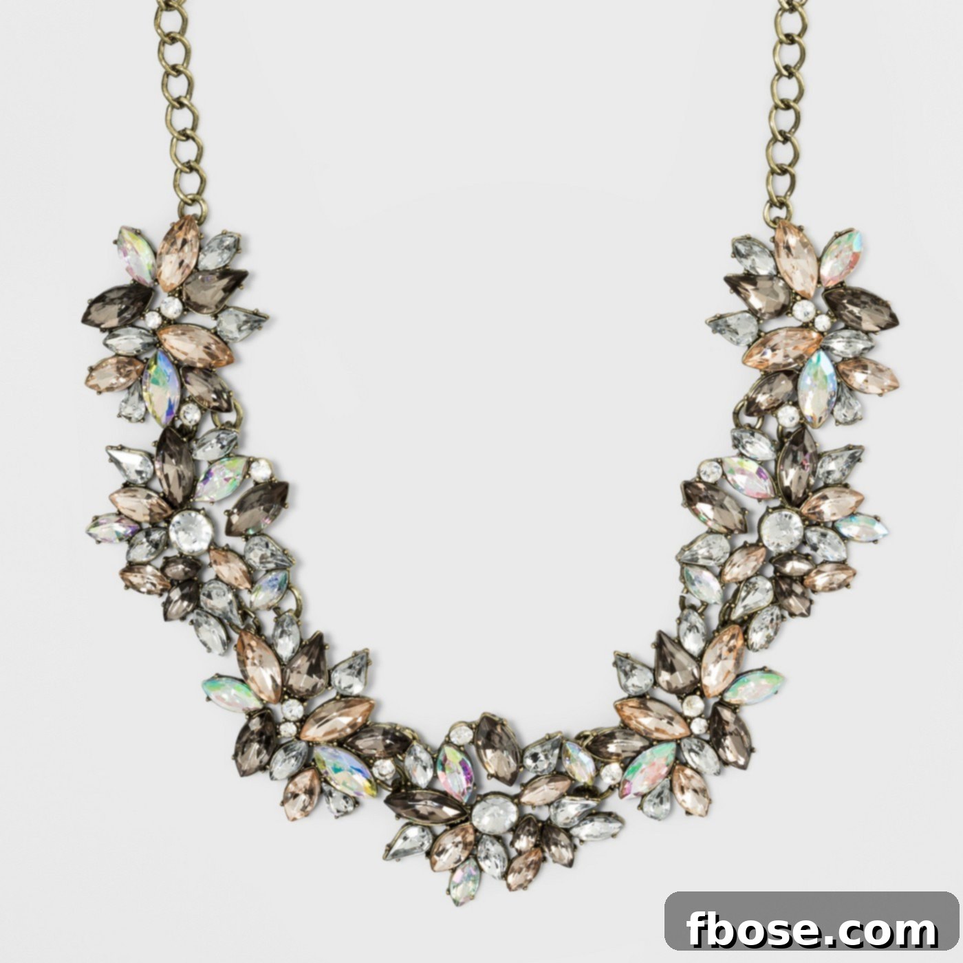 Exquisite Opulent Crystal Statement Necklace, a dazzling accessory to add glamour to any special occasion.