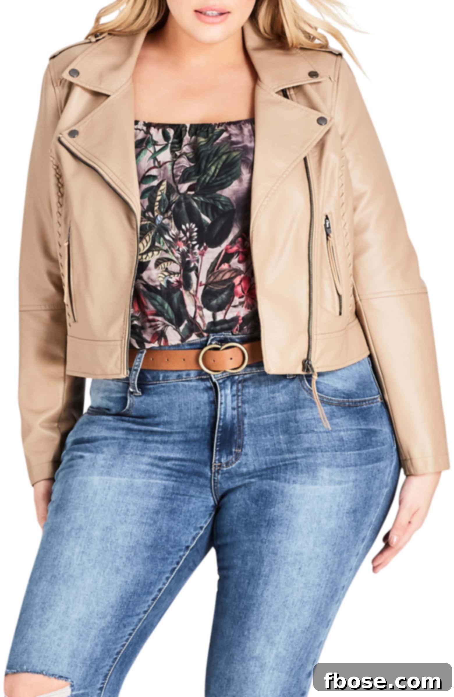 Chic whipstitched biker jacket, an essential piece to elevate your wardrobe with a touch of modern rebellion.