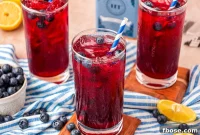 How to Make Blueberry Iced Tea for Summer